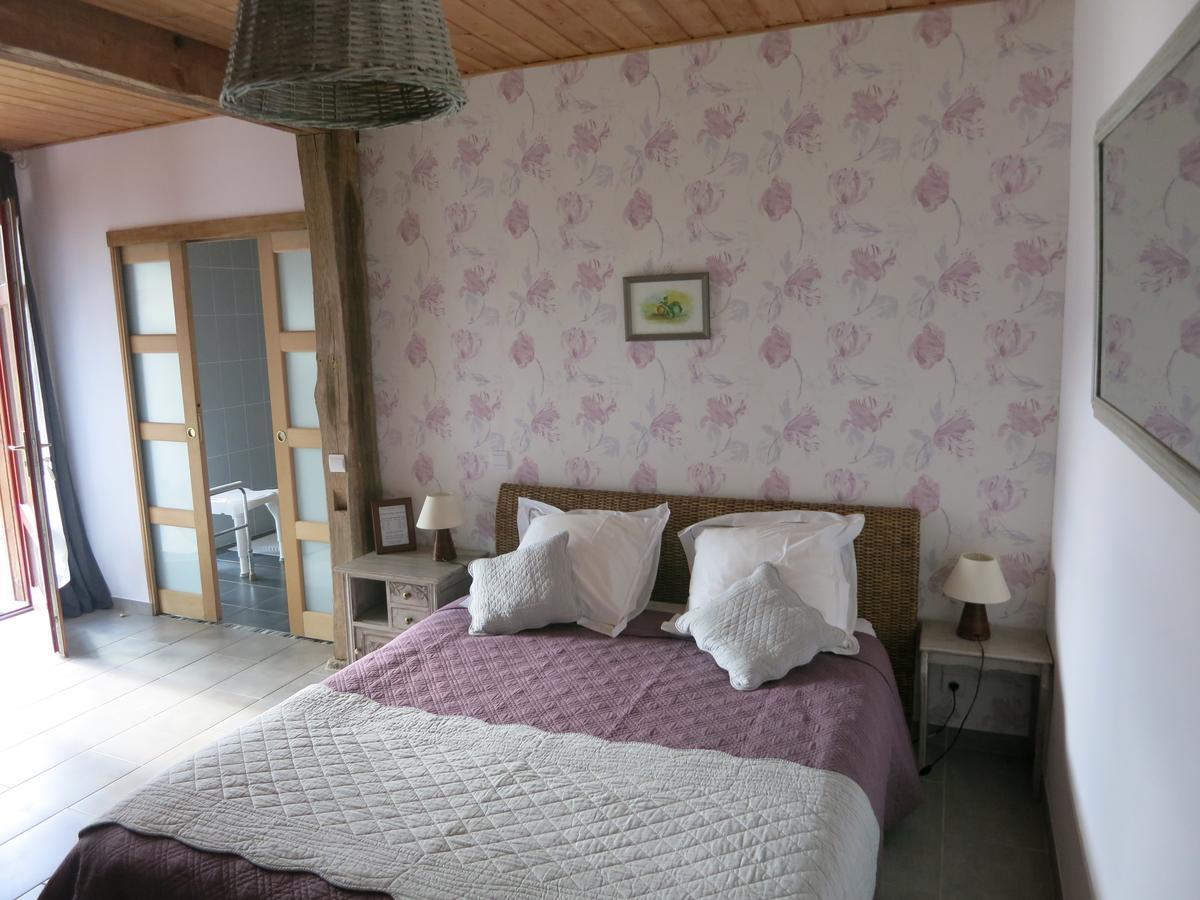Les Jardins De Lily Hotel Saint-Léonard-de-Noblat Esterno foto